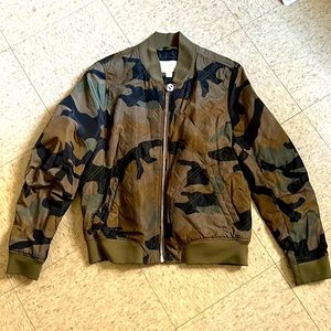 Nicki minaj cameo jacket